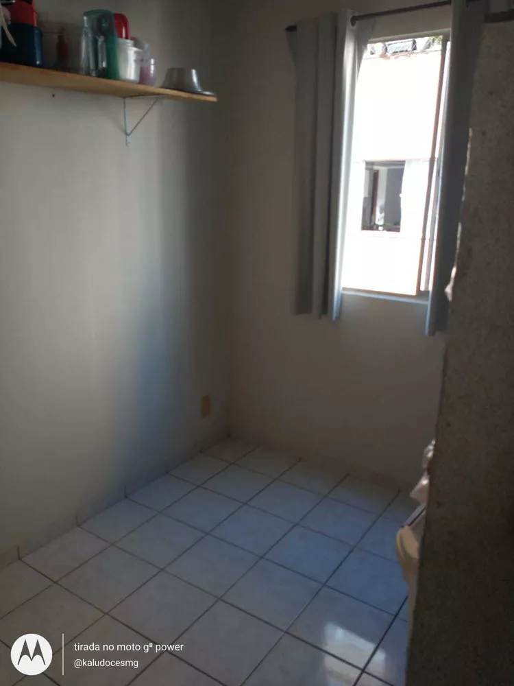 Apartamento à venda com 3 quartos, 47m² - Foto 4