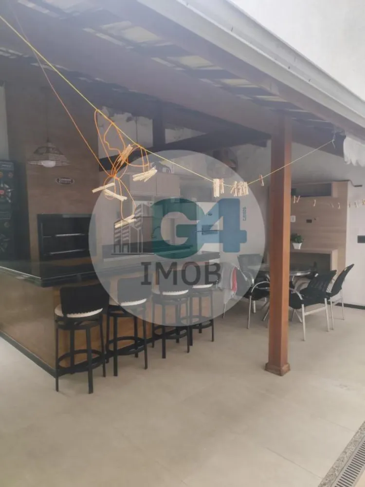 Casa, 3 quartos, 300 m² - Foto 11