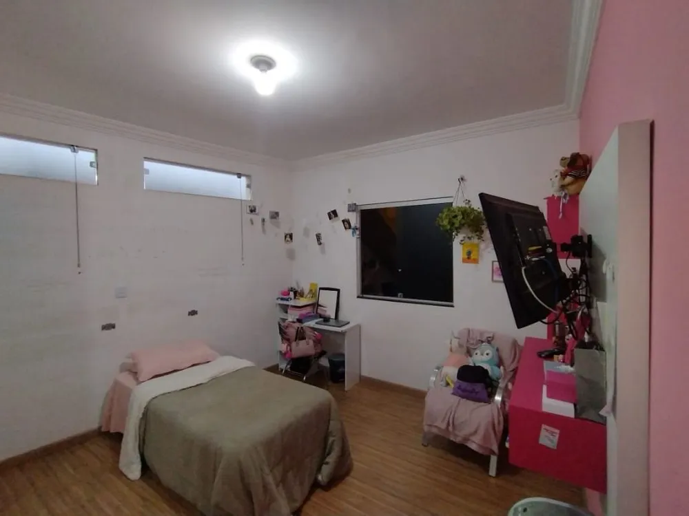 Casa, 3 quartos, 200 m² - Foto 4