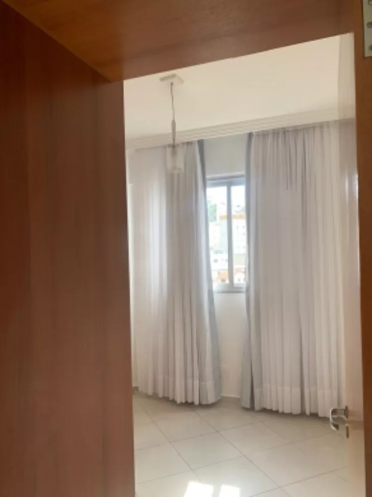 Apartamento para alugar com 3 quartos, 90m² - Foto 4