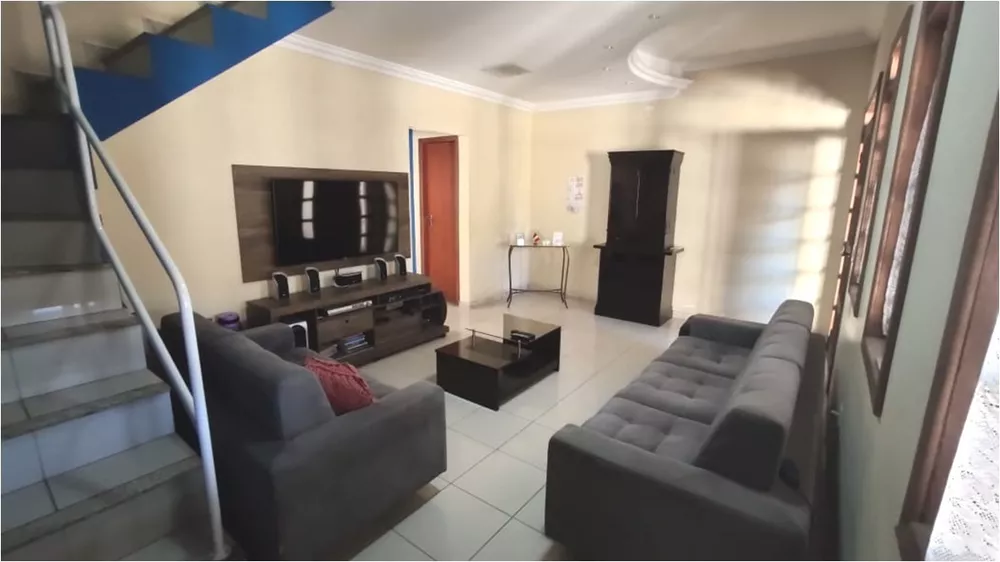 Casa à venda com 3 quartos, 116m² - Foto 3