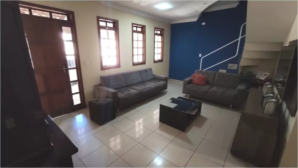 Casa à venda com 3 quartos, 116m² - Foto 4