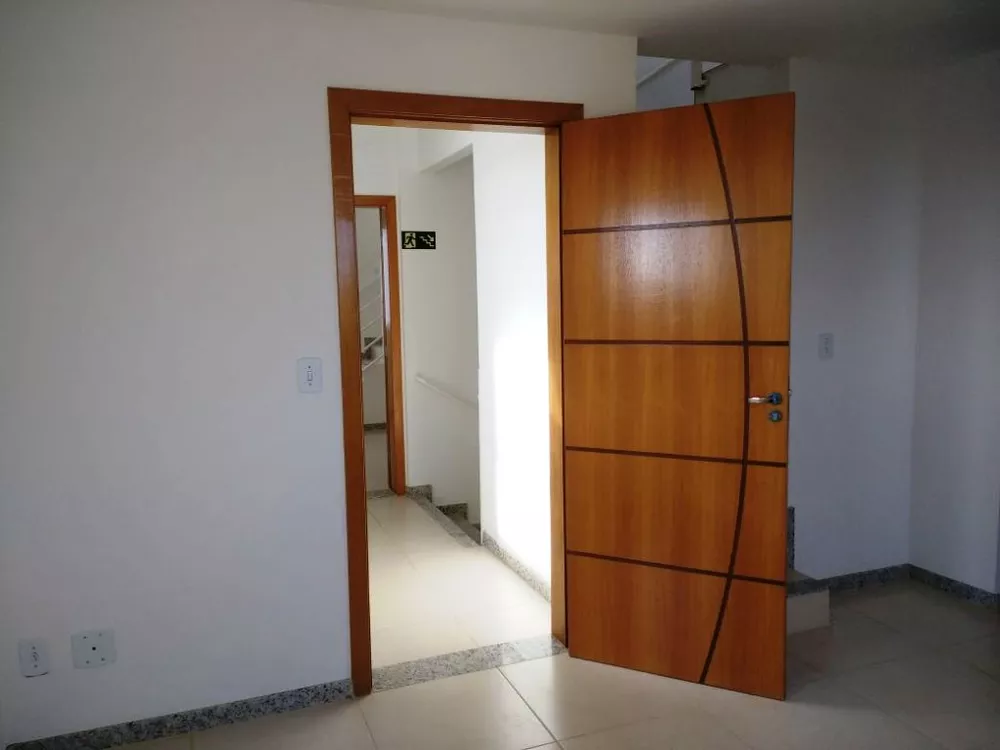 Apartamento à venda com 2 quartos, 45m² - Foto 4