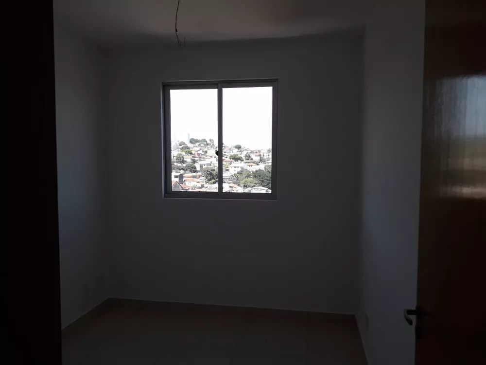 Apartamento à venda com 2 quartos, 45m² - Foto 1