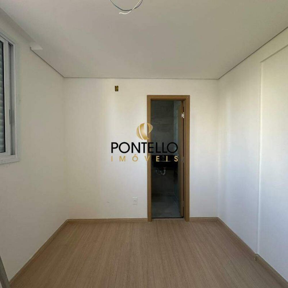 Cobertura à venda com 4 quartos, 260m² - Foto 3
