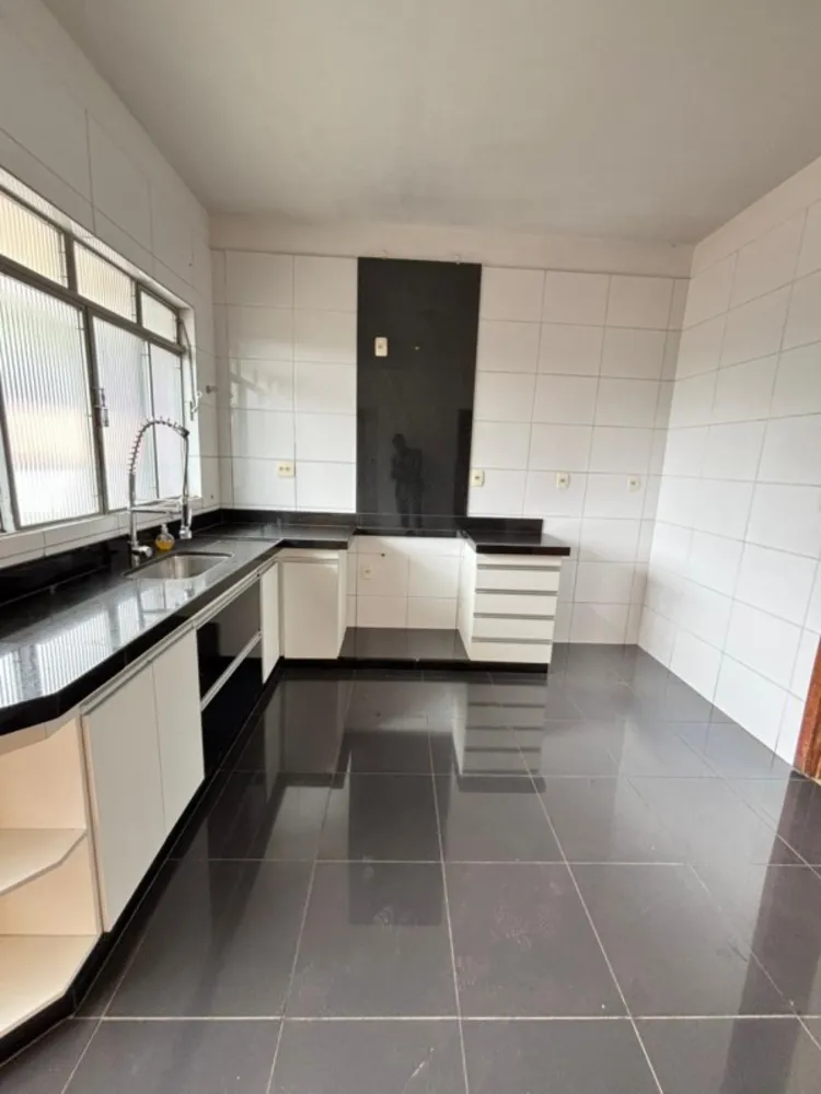Apartamento, 3 quartos, 160 m² - Foto 2