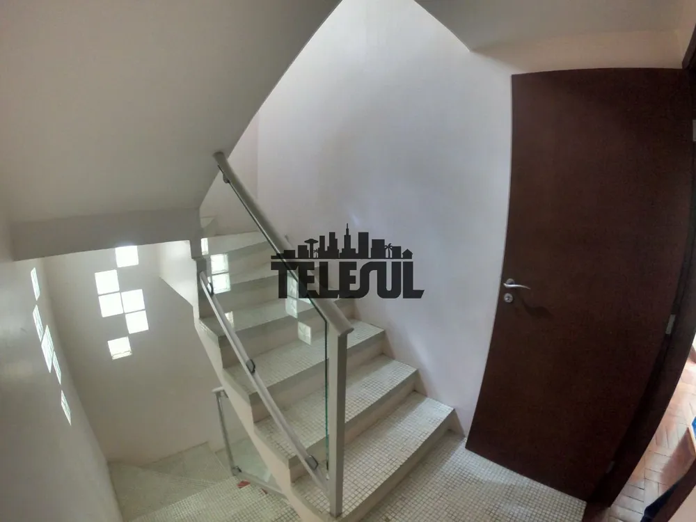 Casa, 3 quartos, 244 m² - Foto 8