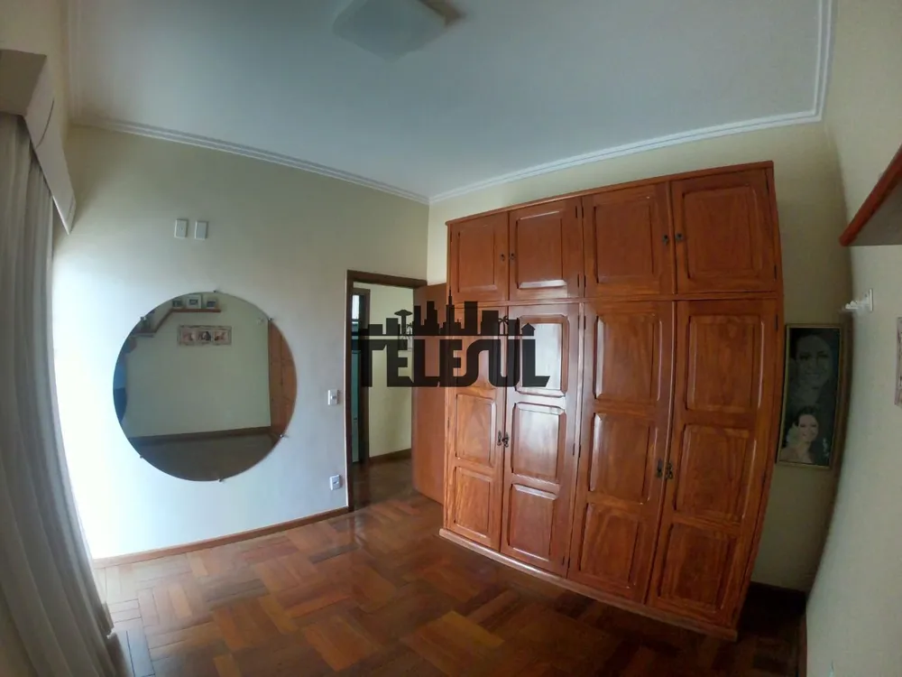 Casa, 3 quartos, 244 m² - Foto 16