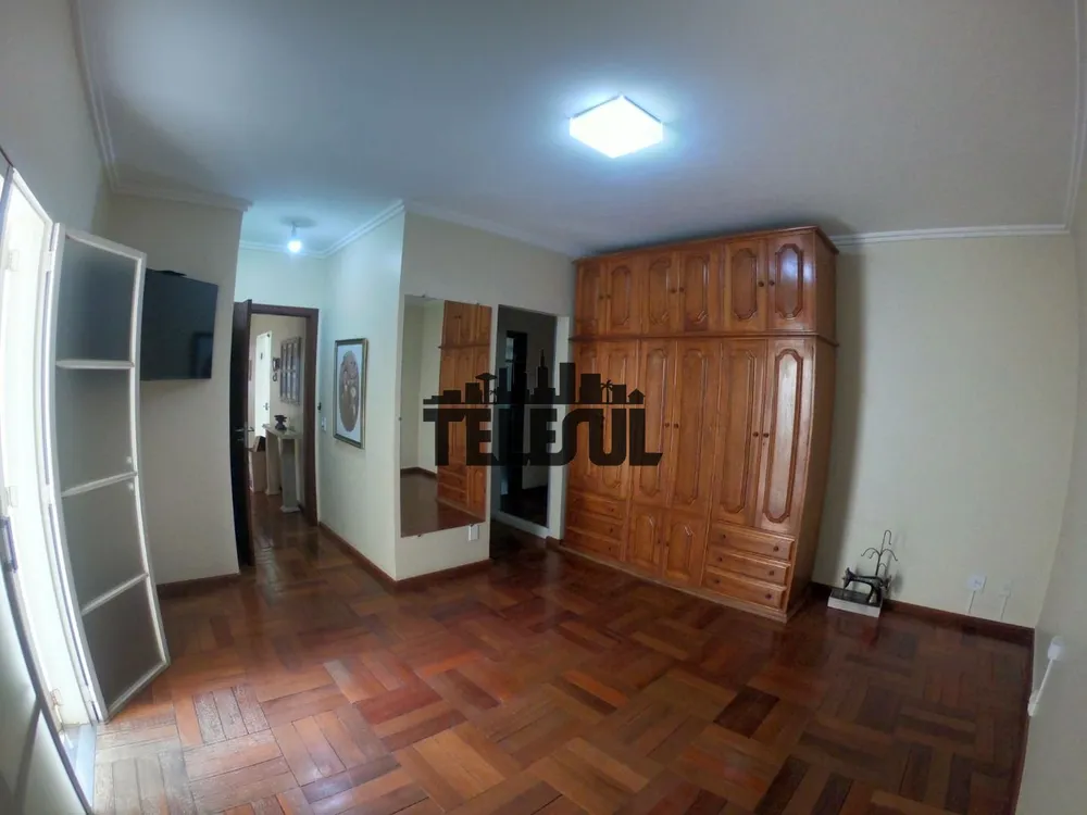 Casa, 3 quartos, 244 m² - Foto 12
