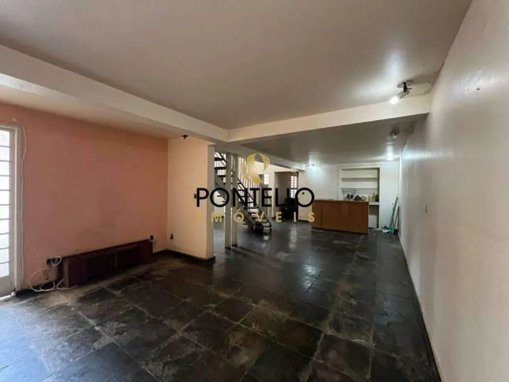 Casa, 3 quartos, 292 m² - Foto 2