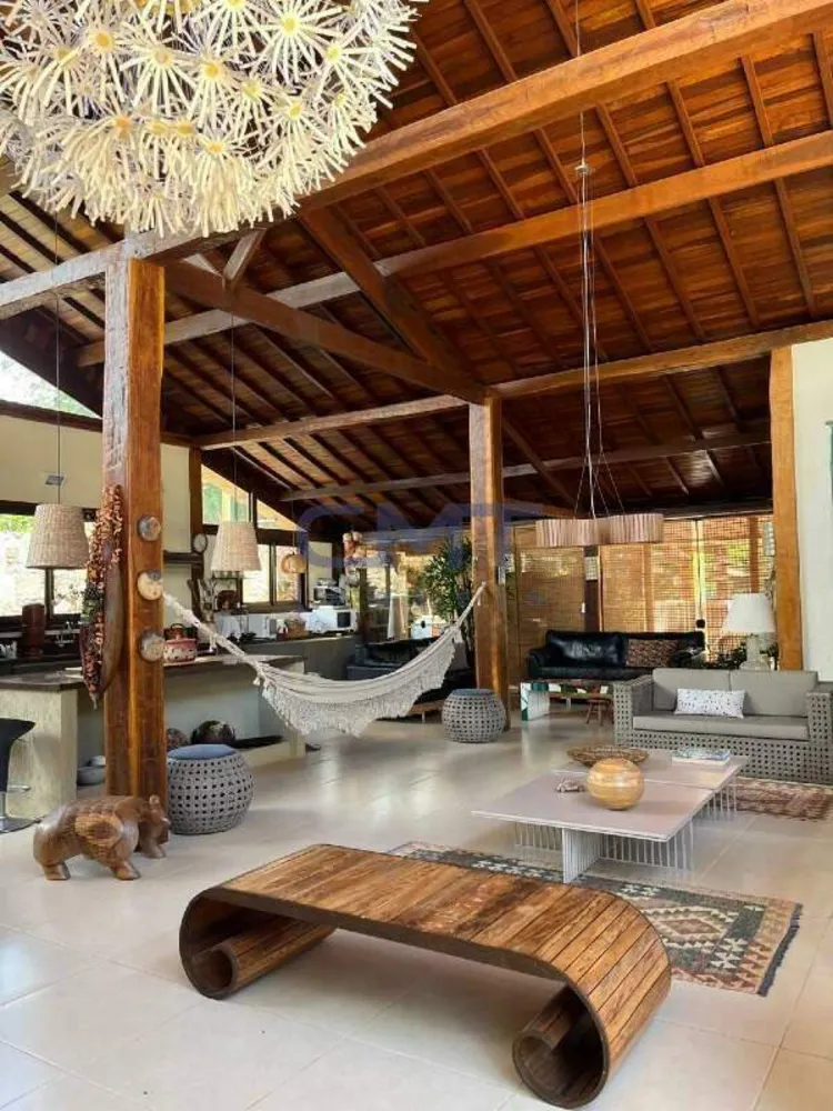 Casa, 4 quartos, 265 m² - Foto 1