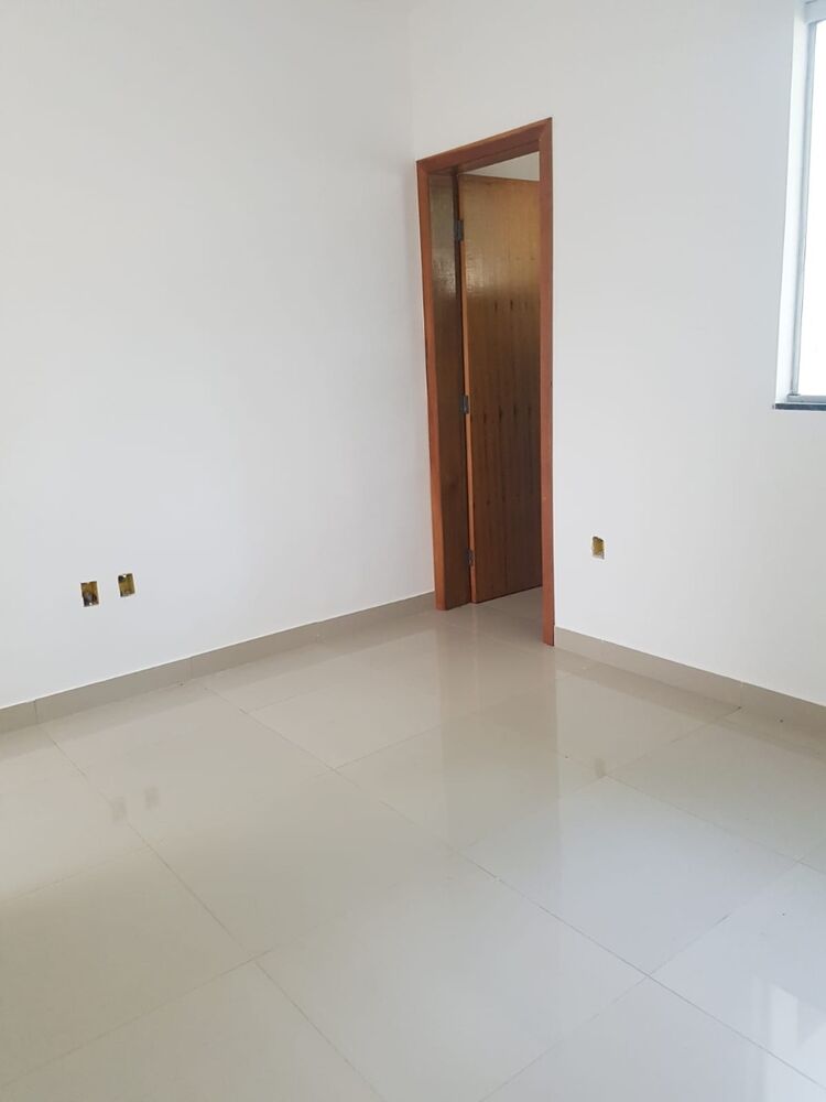 Casa à venda com 3 quartos, 110m² - Foto 6