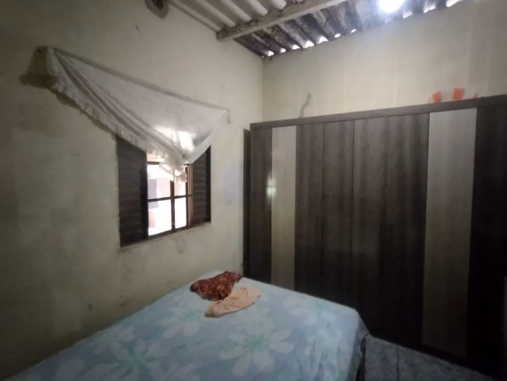 Casa, 2 quartos, 303 m² - Foto 2