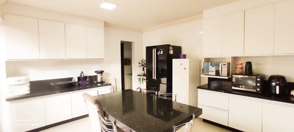 Casa, 3 quartos, 200 m² - Foto 13