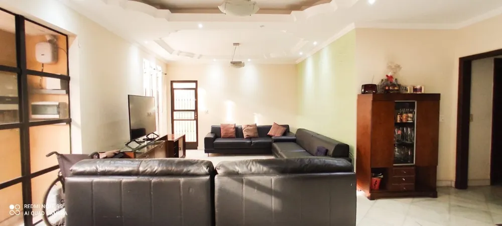 Casa, 3 quartos, 200 m² - Foto 3