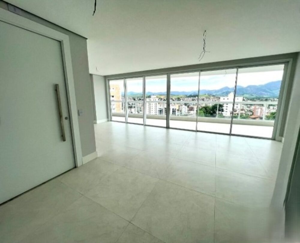 Apartamento à venda com 4 quartos, 269m² - Foto 2