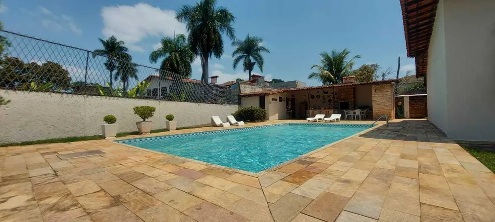 Casa, 4 quartos, 379 m² - Foto 1
