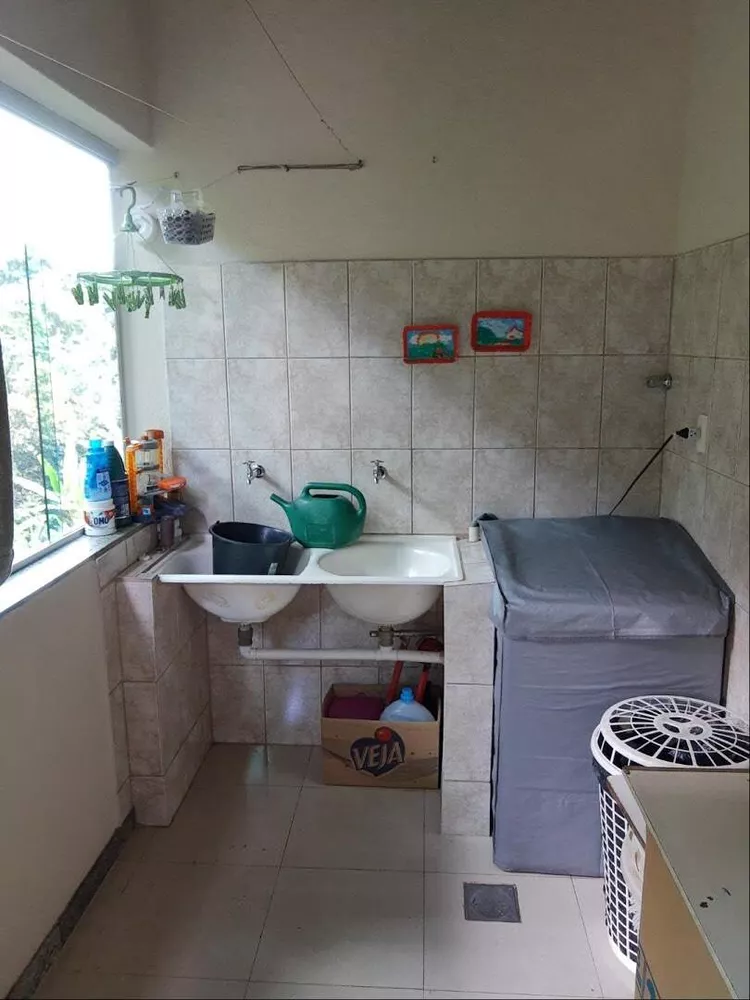 Casa à venda com 3 quartos, 240m² - Foto 13