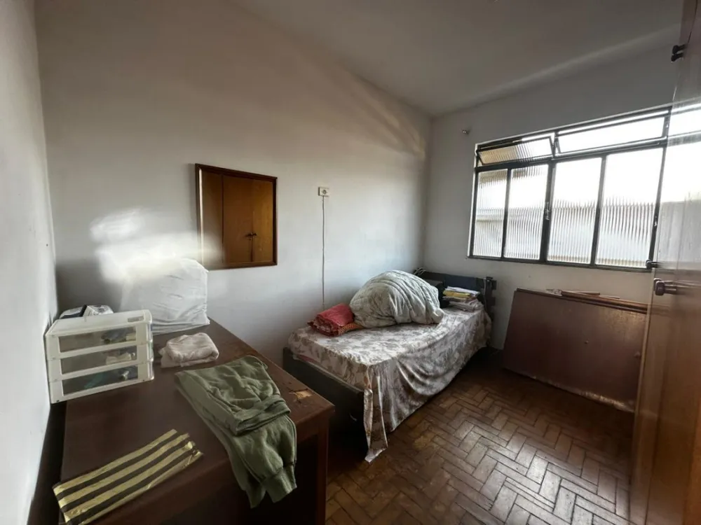 Casa, 5 quartos, 352 m² - Foto 3