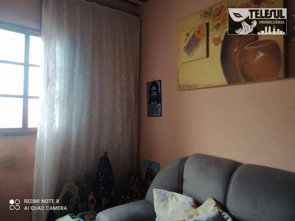 Casa à venda com 2 quartos, 144m² - Foto 1