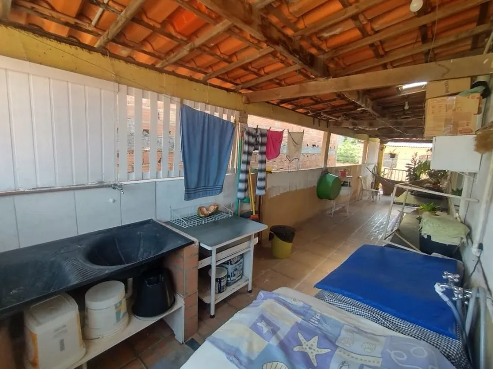 Casa, 6 quartos, 230 m² - Foto 3