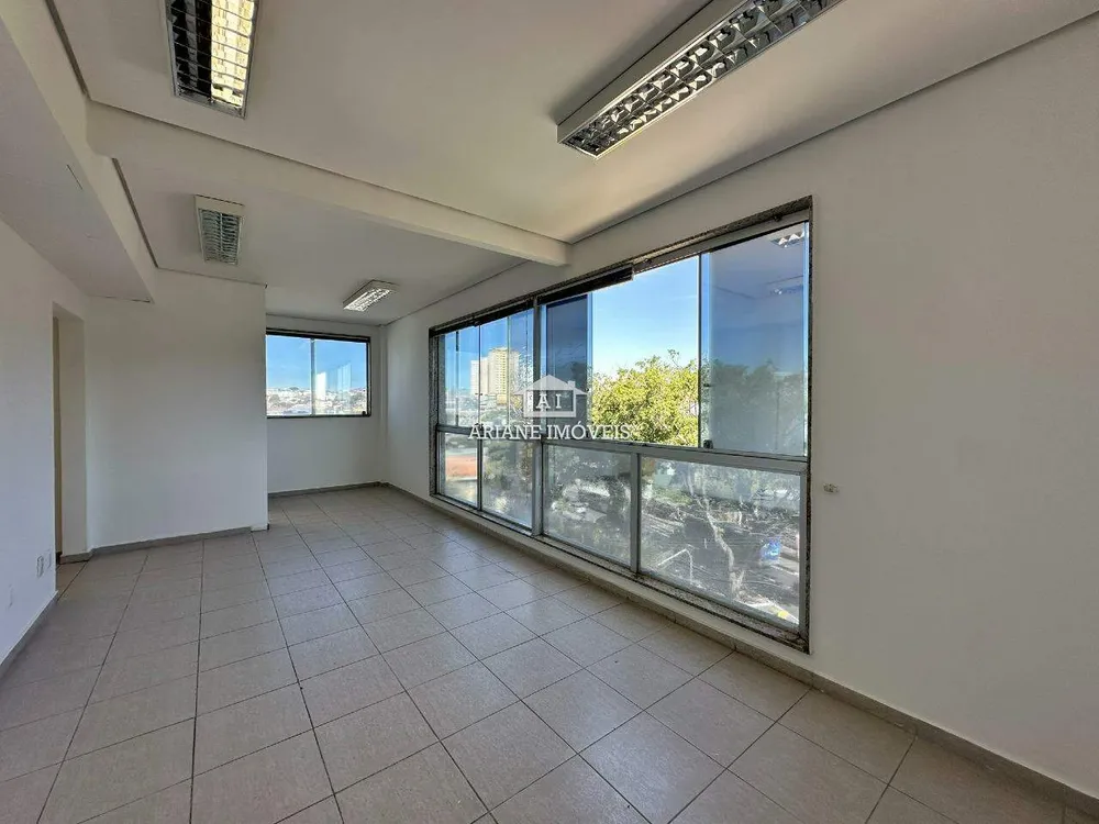Prédio Inteiro, 1955 m² - Foto 1