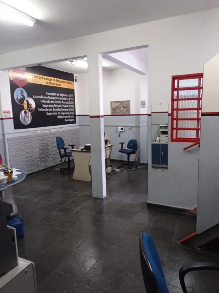 Casa, 4 quartos, 617 m² - Foto 9