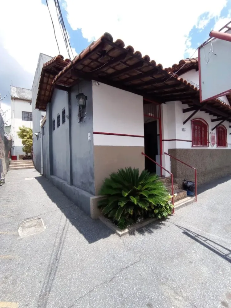 Casa, 4 quartos, 617 m² - Foto 1