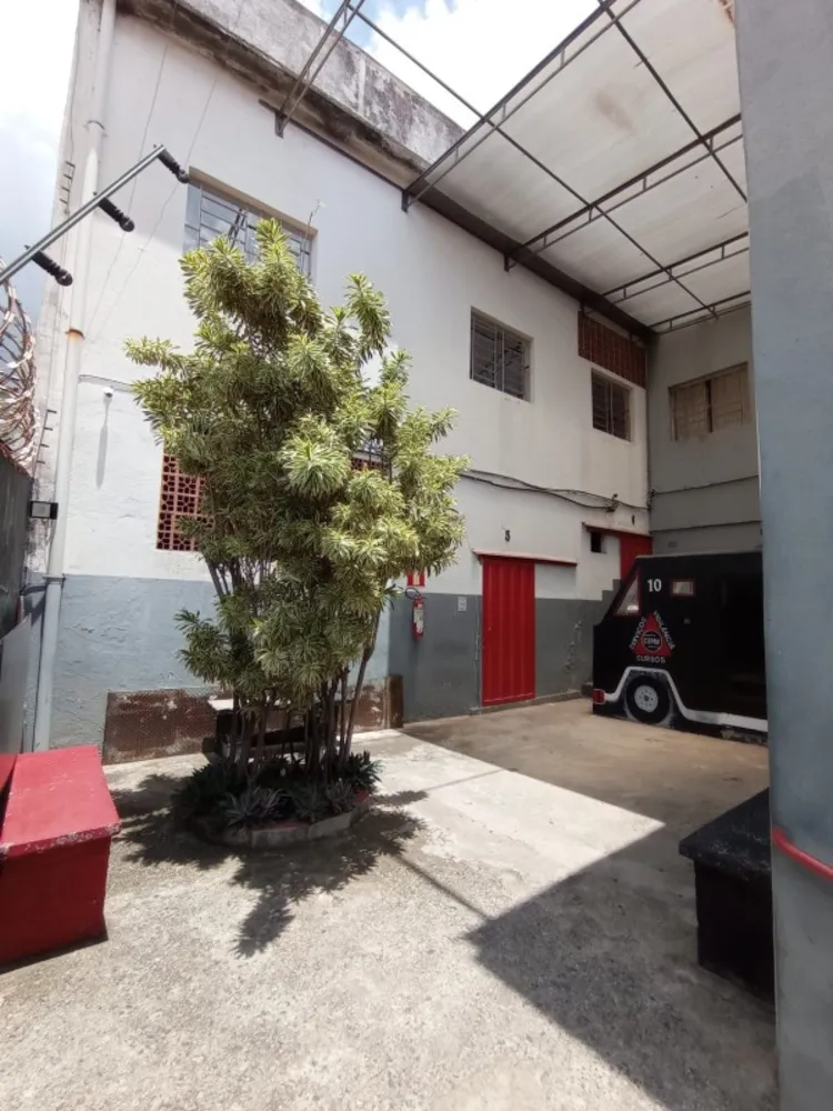 Casa, 4 quartos, 617 m² - Foto 2