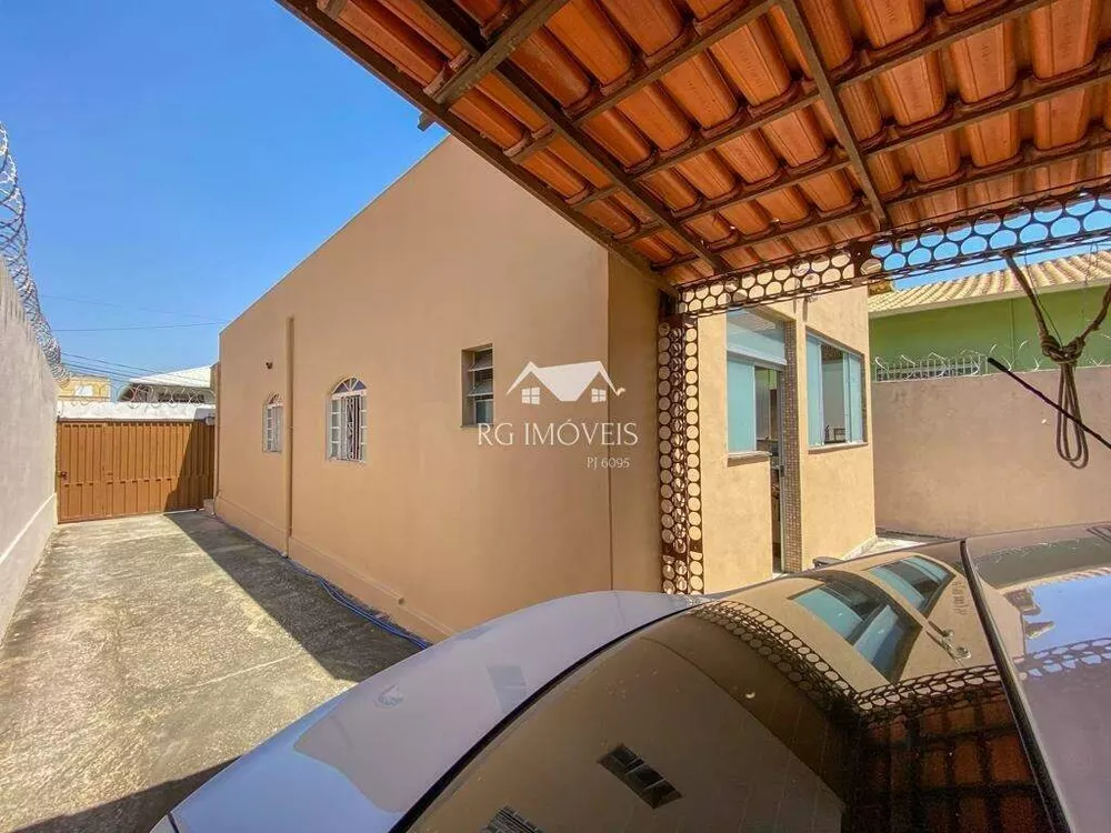 Casa à venda com 3 quartos, 200m² - Foto 4