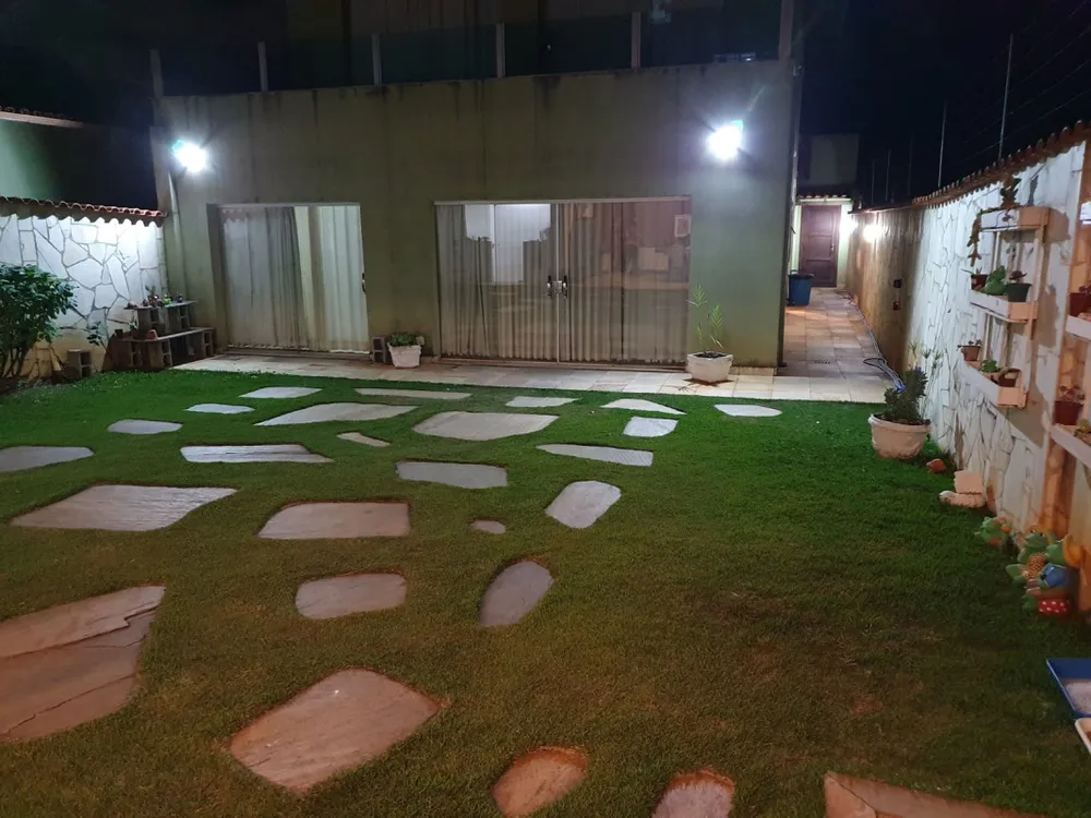 Casa, 5 quartos, 357 m² - Foto 1