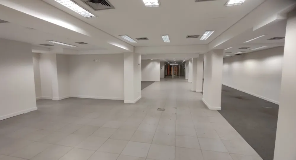 Loja-Salão, 600 m² - Foto 1