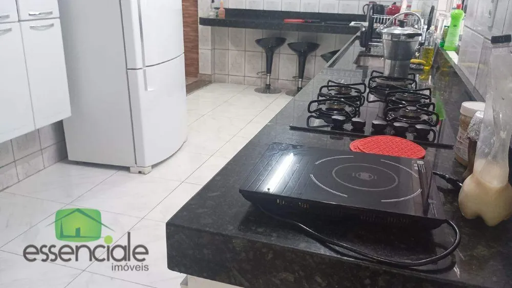Casa, 4 quartos, 210 m² - Foto 3