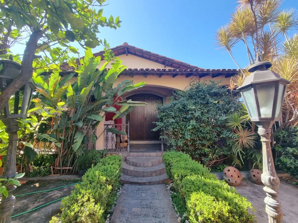 Casa, 4 quartos, 342 m² - Foto 1