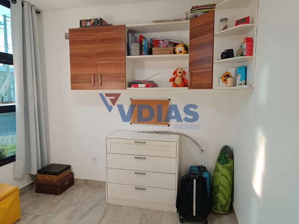 Casa de Condomínio à venda com 3 quartos, 1600m² - Foto 18