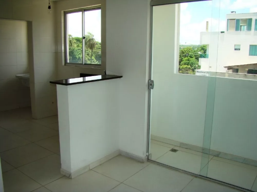 Apartamento à venda com 3 quartos, 93m² - Foto 4