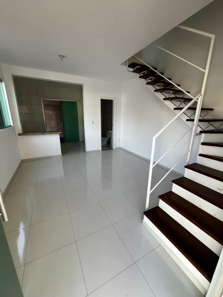 Casa de Condomínio à venda com 2 quartos, 61m² - Foto 1