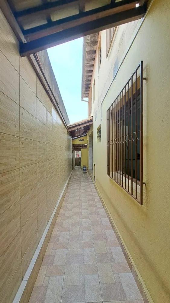 Casa, 3 quartos, 180 m² - Foto 1