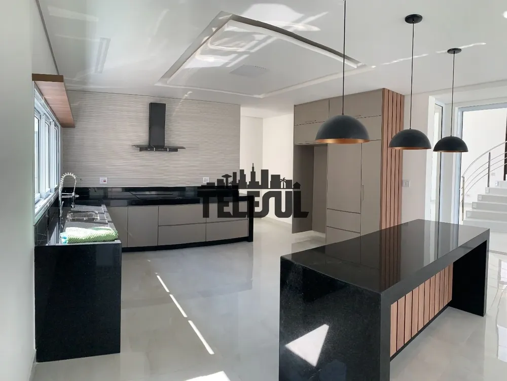 Casa, 4 quartos, 650 m² - Foto 1