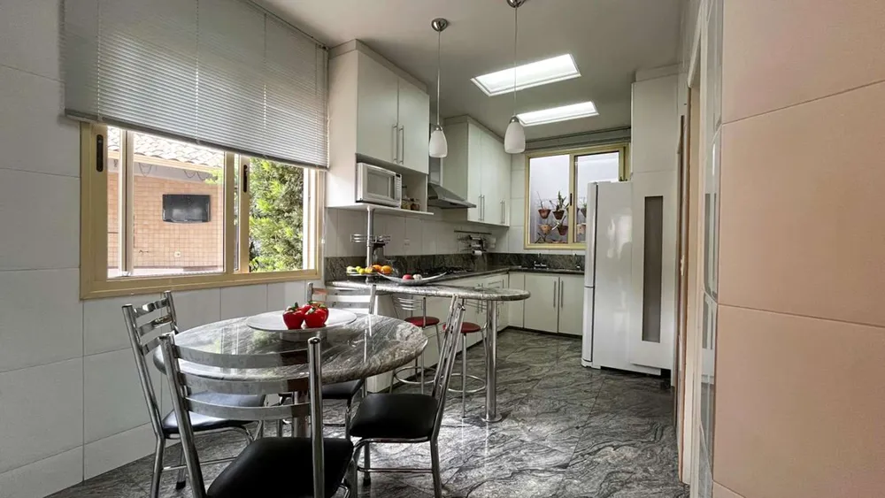 Casa, 4 quartos, 362 m² - Foto 4