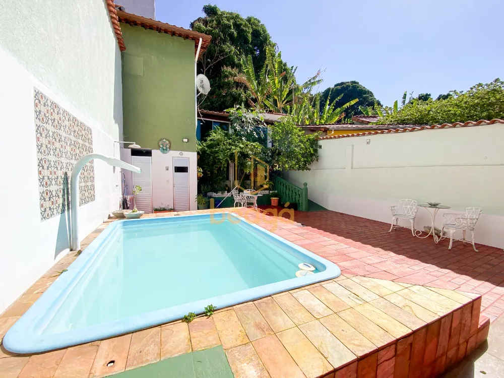 Casa, 4 quartos, 247 m² - Foto 2