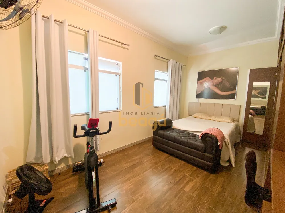 Casa, 4 quartos, 247 m² - Foto 14
