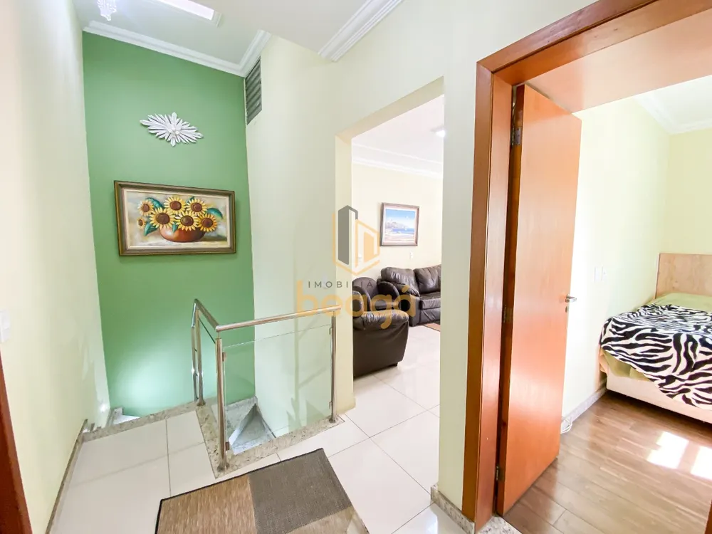 Casa, 4 quartos, 247 m² - Foto 10