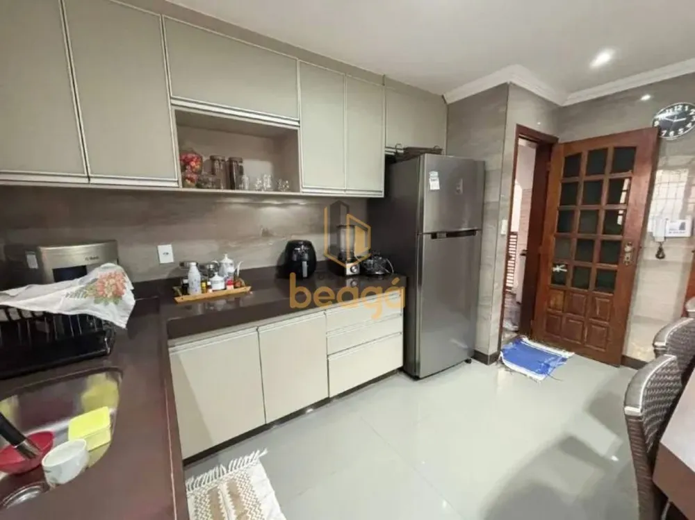 Casa, 3 quartos, 242 m² - Foto 6
