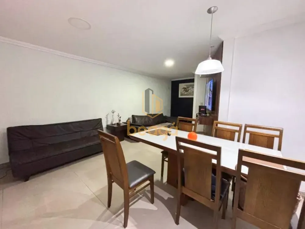 Casa, 3 quartos, 242 m² - Foto 10