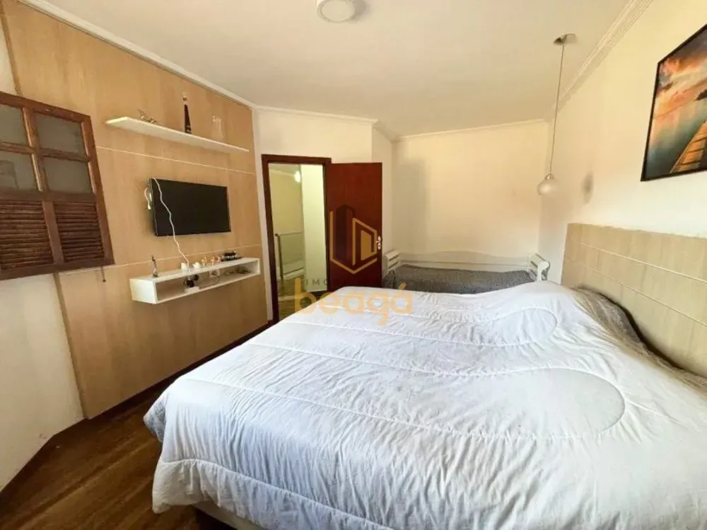 Casa, 3 quartos, 242 m² - Foto 11