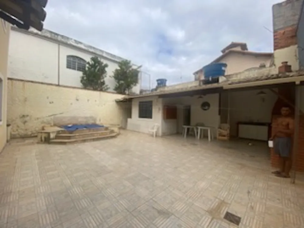 Casa, 4 quartos, 250 m² - Foto 3