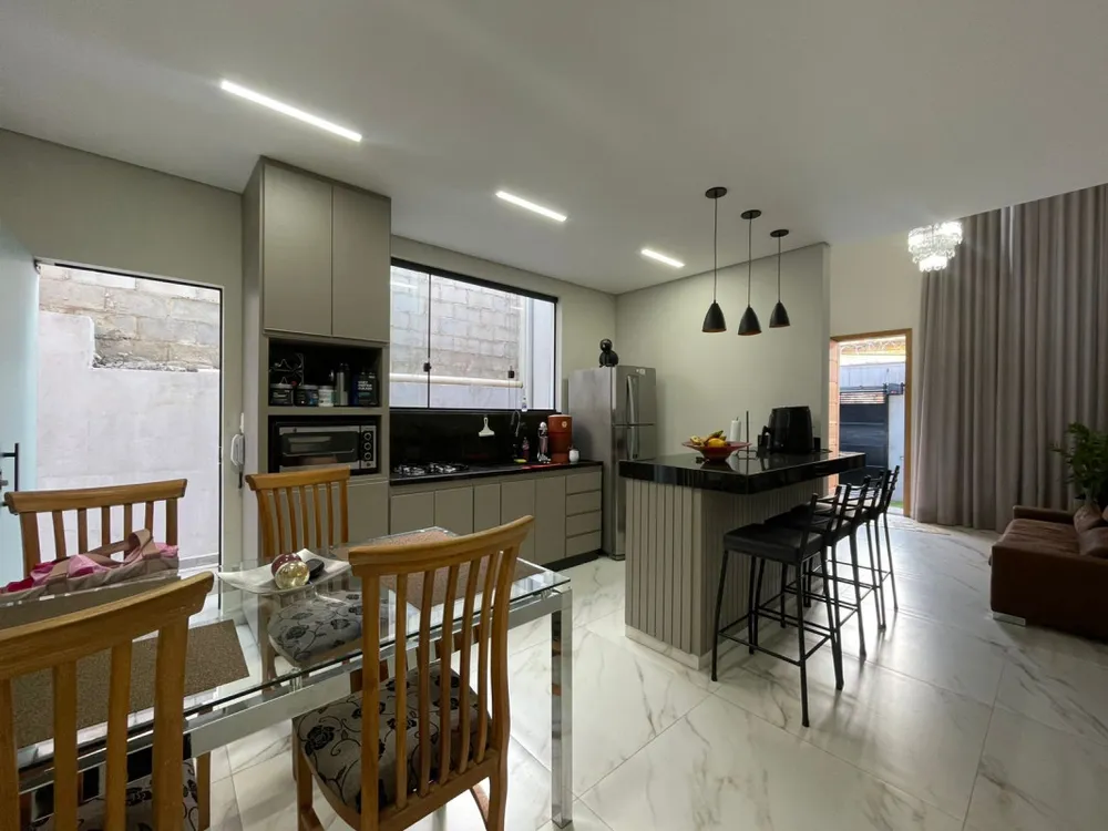 Casa, 3 quartos, 200 m² - Foto 4