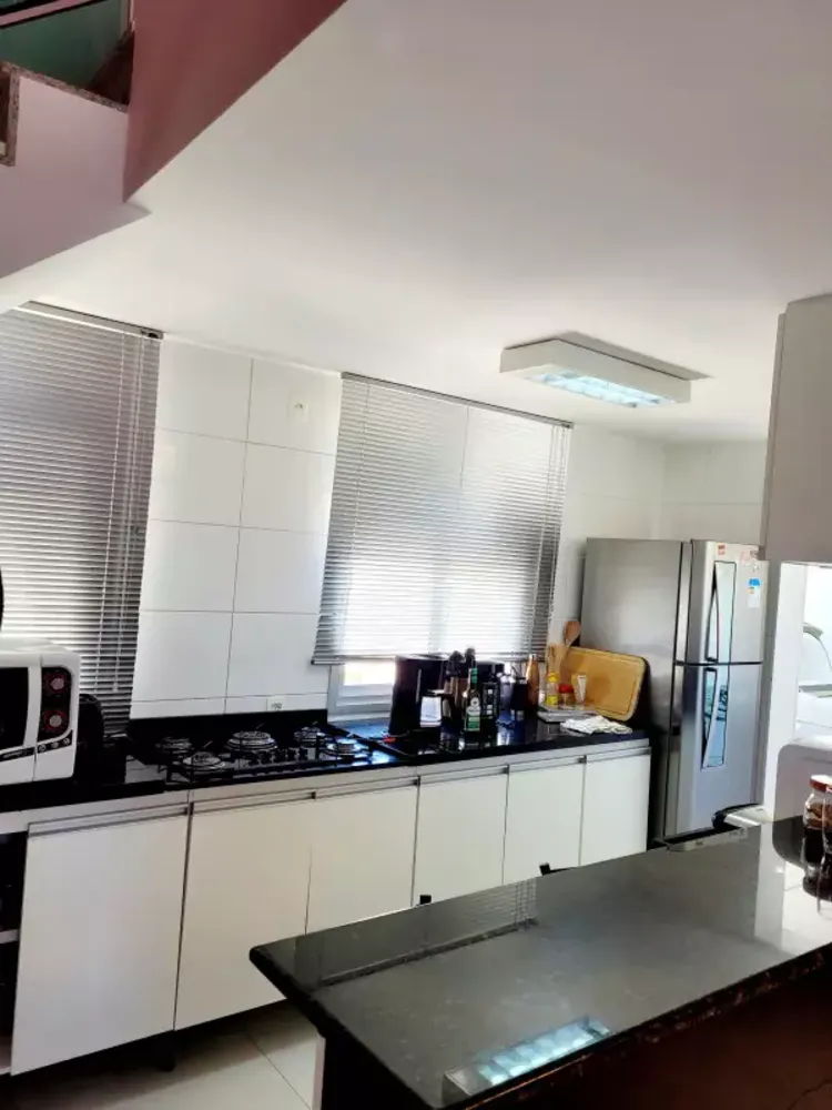 Cobertura, 3 quartos, 216 m² - Foto 11