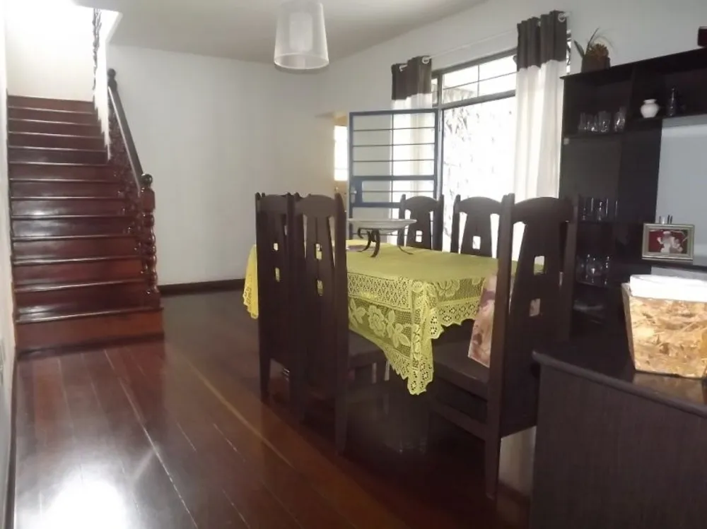 Casa, 5 quartos, 330 m² - Foto 4